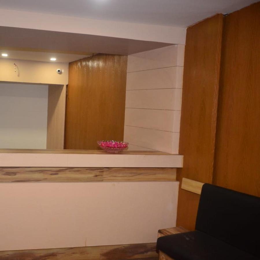 Hotel Poonam Rāipur Exteriör bild